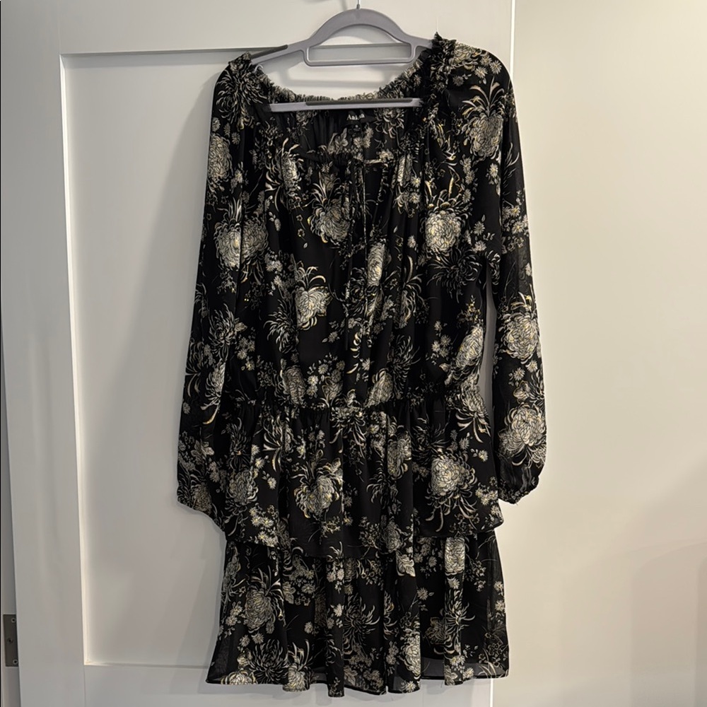Aakaa Black and White Long Sleeve Dress